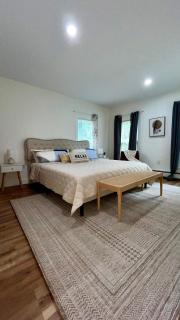 Spacious 4BR home w 2BA, a workspace & king bed! - Fort Plain - 3