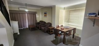 Bunbury Stay at Sanctuary Resort Strata - 3