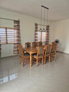 Villa meublée avec parking privé et jardin Lomé Djagblé - - 2