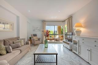 Spacious 3 bedrooms apartment at LAS BRISAS - Marbella - 9