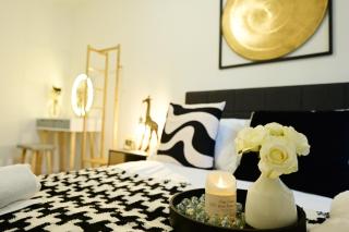 Luton Airport House, Opposite airport staff parking - 2