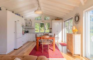 Sunset Villa Norfolk Island - a Mediterranean inspired villa - Burnt Pine - 3