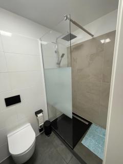Aviators Guest House - Premium Room - Strausberg - 6