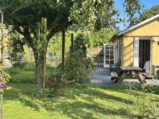 Cozy Little House In The Countryside - 9