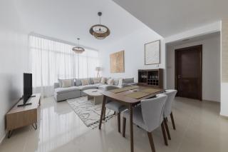 Stylish 2 Bd Apt In Business Bay, Prime Location - Dubai - 9