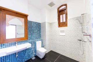 Ocean Gateway Dickwella - 4