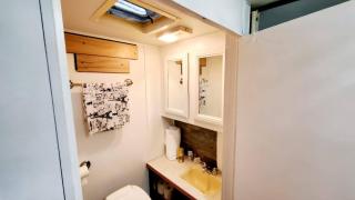 Camper Apt DE Sleeps 3 - Dover - 8