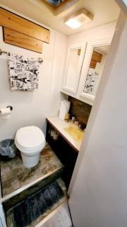 Camper Apt DE Sleeps 3 - Dover - 3