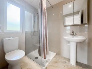The Stables - Uk47819 - Merstham - 1