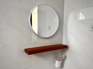 Vintage Den Staycation - 1