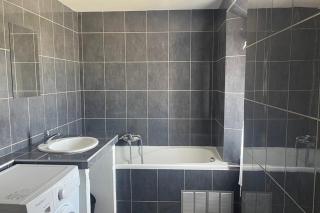 Bright Apartment in Le Muy with View and Amenities - Le Muy - 3