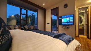 Pinnacle Executive Lodges - 2