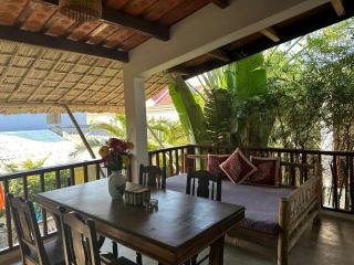 Small Family Homestay - An Bang - 7