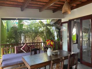 Small Family Homestay - An Bang - 4