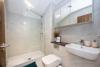 Rest&Recharge at Brookdale House (5 Bedrooms, 15mins to City Centre, Free Parking) - Manchester - 2