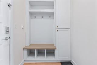 Downtown Luxury 1BD- Poo Spa Bowl Golf Gym Parkng - McIntyre Building Condominium - 2