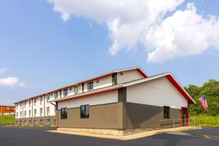 Super 8 by Wyndham St. Clairsville OH/Wheeling WV Area - Saint Clairsville - 9