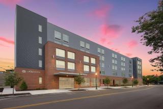La Quinta Inn & Suites by Wyndham Chattanooga Downtown/South - Chattanooga - 9