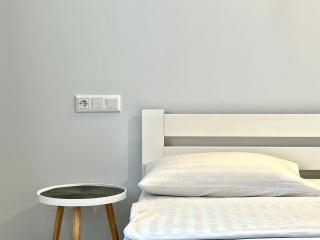 ApartPoltava ЖК "Пилипа Орлика,26" BUSINESS апартаменти з неймовірною панорамою - LED дзеркало -ТРОПІЧНИЙ душ - Poltava - 6