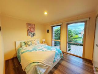 Oceanview 4B2B Two-story House with Big Balcony! - 5