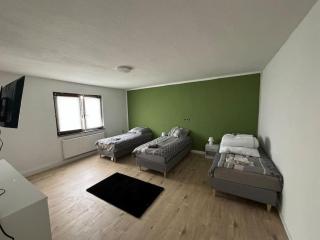Geräumige 3-Zimmerwohnung dazu 2 Küchen und 2 Badezimmer - Plaidt - 6