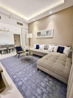 Stunning 2BR Prive Apartment - Dubai - 9