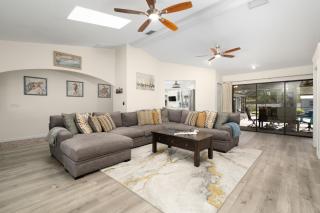 Blue Diamond Bungalow Pool and Spa - Cape Coral - 1