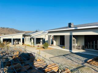 Pule's Home & Studio Apartments - 0