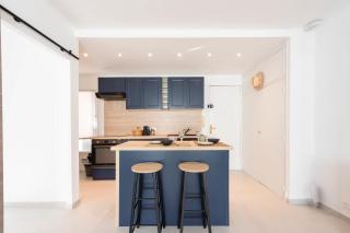 Bright 1-Br Apartment Walk to the Beach - 7