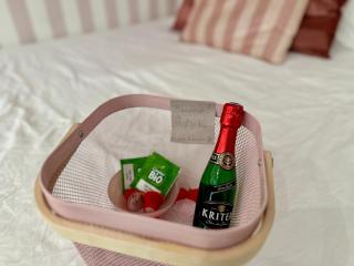 LOVE Room - Balnéo - Ciel Etoilé - Free Wifi - Netflix - Hyper Centre - 5