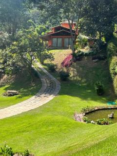 Casa Encantadora com vista Cinematográfica - Barra Mansa - 6
