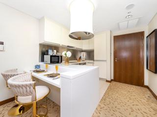 Haven stay dubai mall access super luxurious studio apartment - Dubai - 6