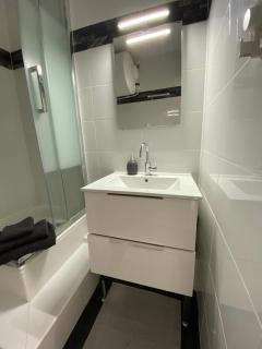 12m2 room with view on Eiffel Tower - Paris - 6