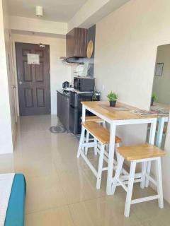 CebuSureStayPersimmon9thFloorStudioCondo - 2