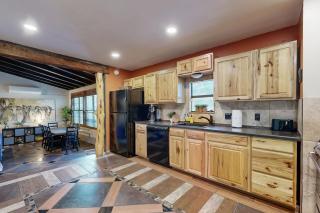 Old Goast House - Canyon Lake - 2