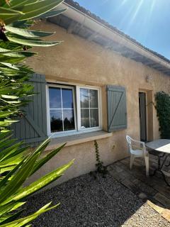 Petite maison mitoyenne, clim, rénovée, calme - 7