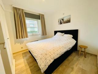 CRW FLAT - Spacious ground floor apartment with garden - 4