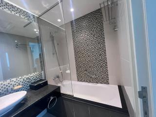 Downtown, Business Bay, Very Close To Dubai Mall - Dubai - 1