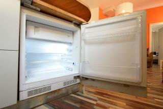 Argento, Bright Flat in The Center, 7 Guests, Parking & WiFi, Near to 3 Tram Lines and the Metro - well connected to Airports and to the Train Station - Milan - 1
