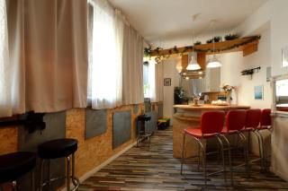 Argento, Bright Flat in The Center, 7 Guests, Parking & WiFi, Near to 3 Tram Lines and the Metro - well connected to Airports and to the Train Station - Milan - 9