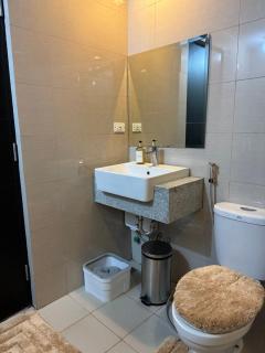 Stylish 1BR Near Airport Facing the Bay - 7b - Manila - 7