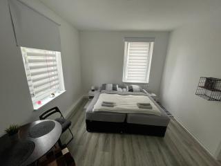 Apartment, Ferienwohnung- Bad-Küche- Parkplatz - Braunschweig - 3