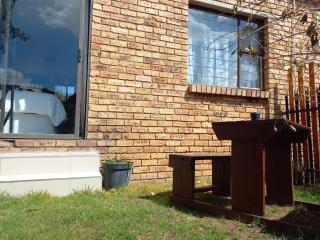 Inni Bush Guesthouse - 5