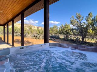 The Hideout, Hot Tubbin' & Zion Lovin - Orderville - 0