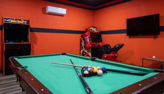 House w/ Pool, Game Room, and 6 Suites - 5