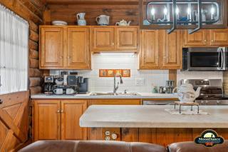 Autumn Breeze Cabin - 5