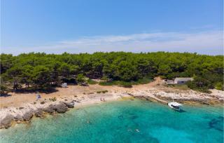 1 Bedroom Nice Home In Vela Luka - 2