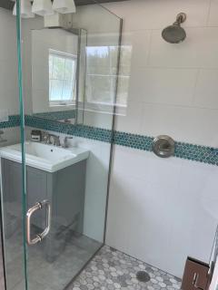 Emerald Tide Retreat - Hog Bay - 6