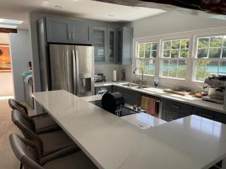 Emerald Tide Retreat - Hog Bay - 3