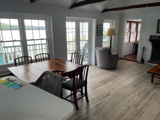 Emerald Tide Retreat - Hog Bay - 2